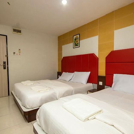 Jq Happy Lumut Hotel Екстер'єр фото