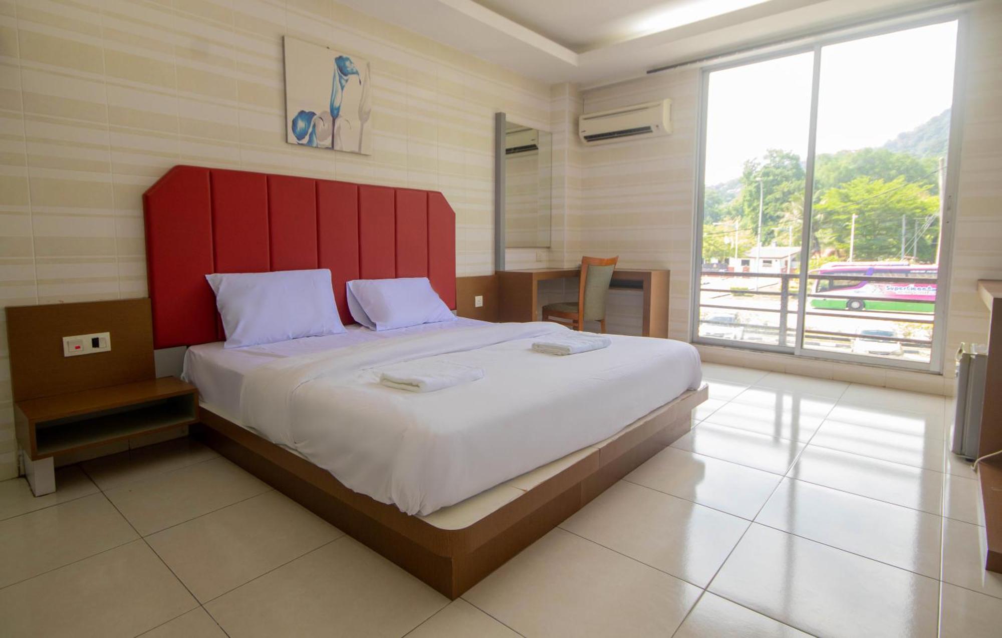 Jq Happy Lumut Hotel Екстер'єр фото